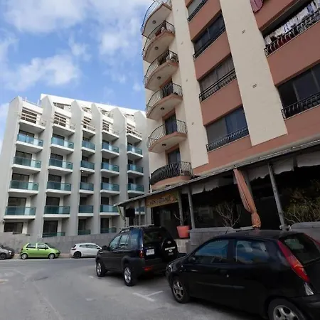 Apartman Comfortable, Spacious 2 Bed Apt Just Off The Coast By 360 Estates By 360 Estates *