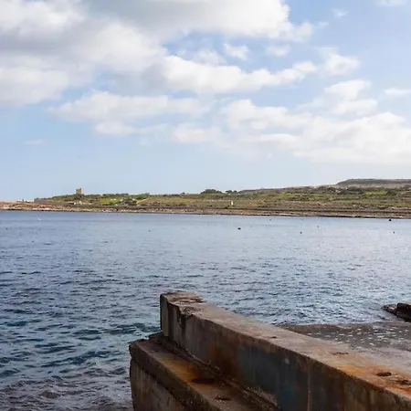 Comfortable, Spacious 2 Bed Apt Just Off The Coast By 360 Estates By 360 Estates *