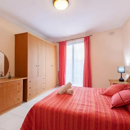 Comfortable, Spacious 2 Bed Apt Just Off The Coast By 360 Estates By 360 Estates