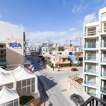 Comfortable, Spacious 2 Bed Apt Just Off The Coast By 360 Estates By 360 Estates *